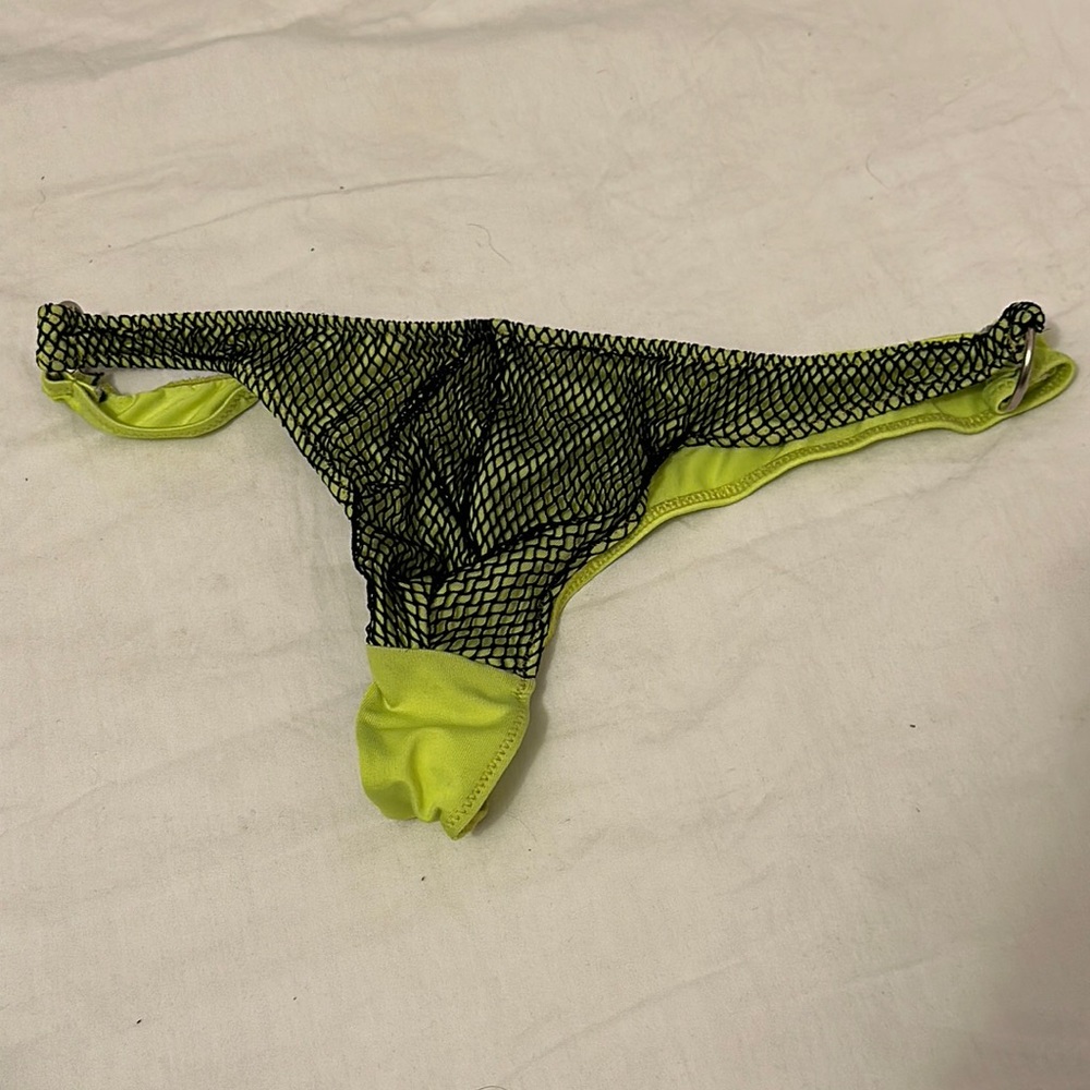 Green Thong O/S Excite